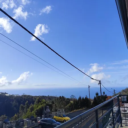 Brisas - Fresh Air And Forest Trails